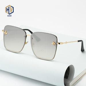 New Lady Oversize Rimless Square Bee Sunglasses Women Men Small Bee Glasses Gradient Sun Glasses Female UV400 - Image 2